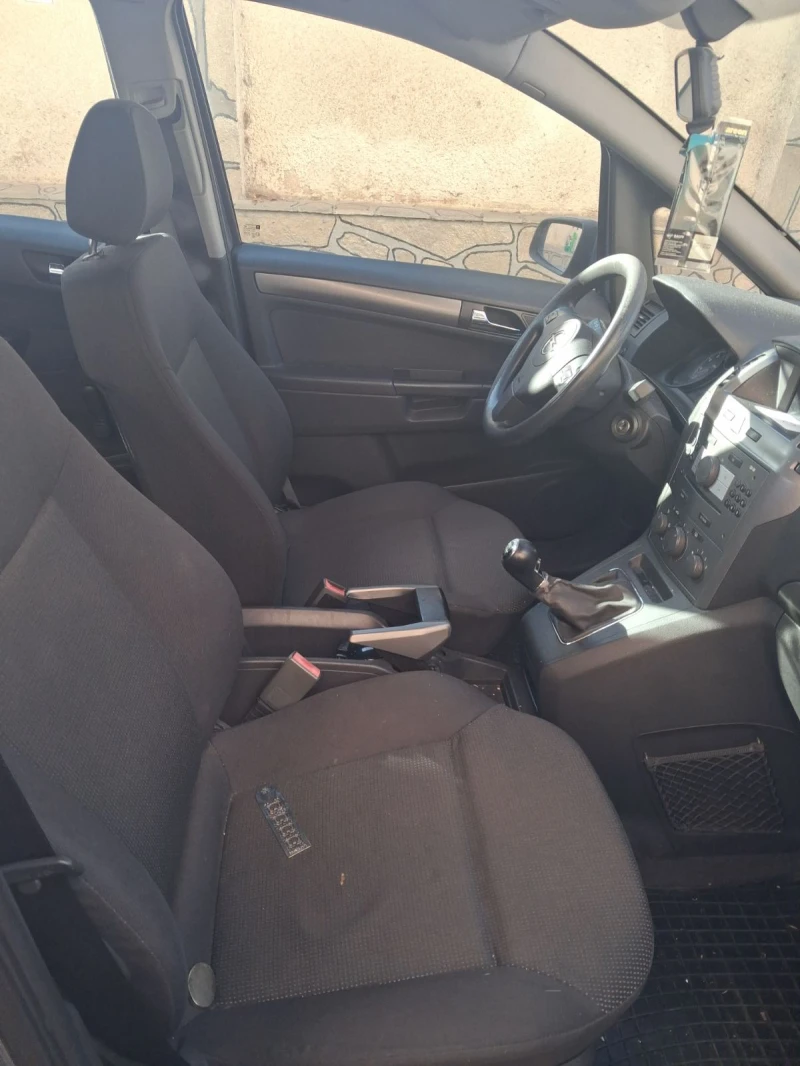 Opel Zafira, снимка 8 - Автомобили и джипове - 52737499