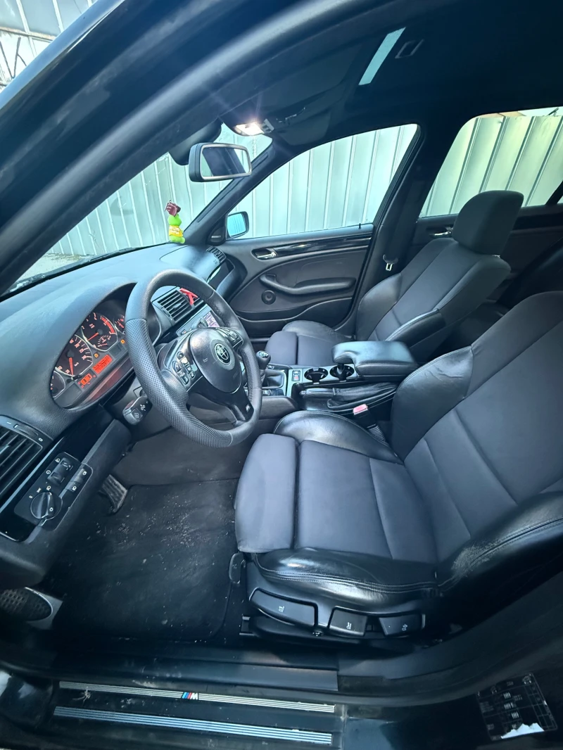 BMW 330 ///Mpack, снимка 6 - Автомобили и джипове - 53167755