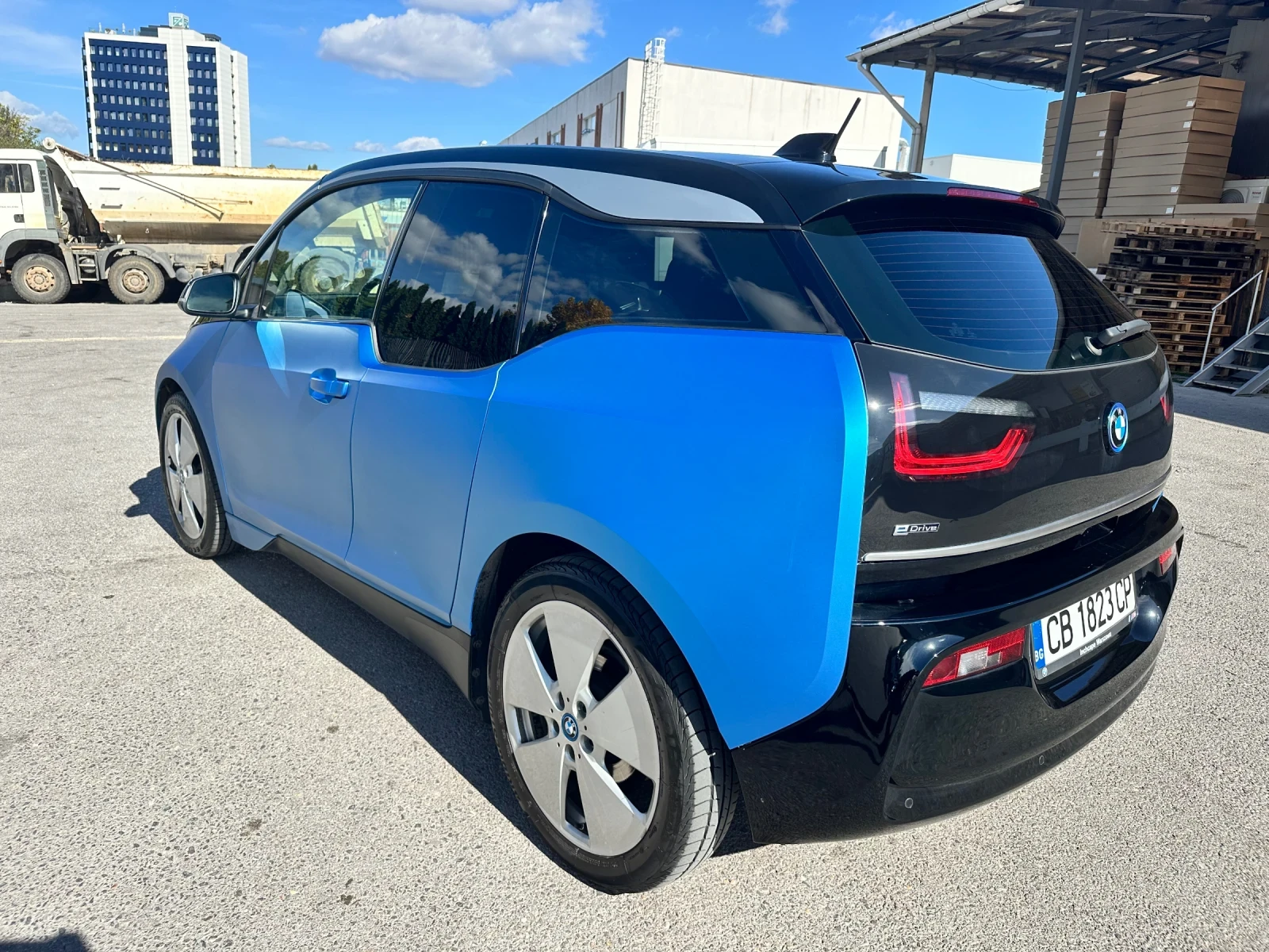 BMW i3 94Ah Термопомпа - изображение 2