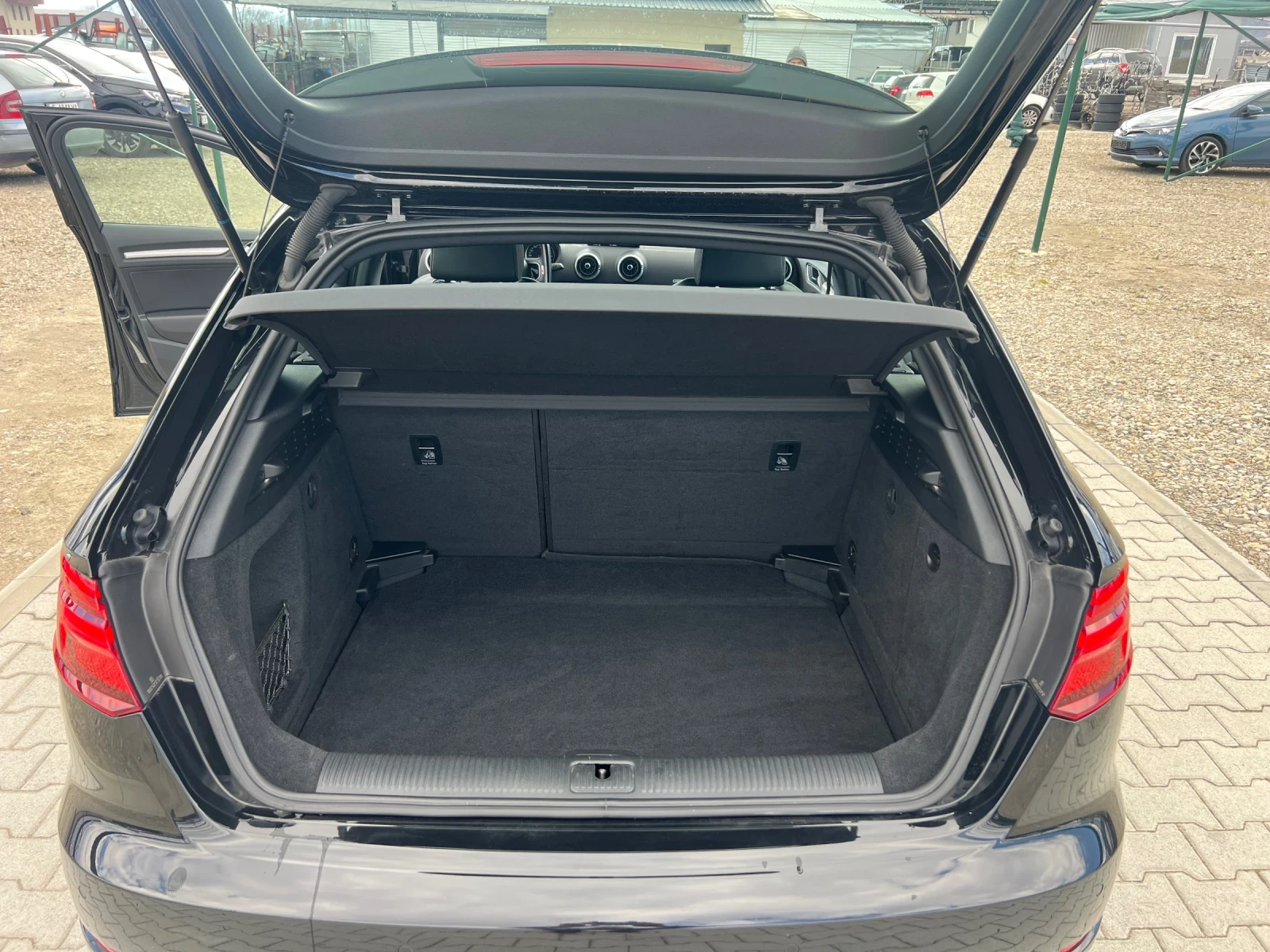 Audi A3  Sportback S-Line Лизинг | Mobile.bg — изображение 16