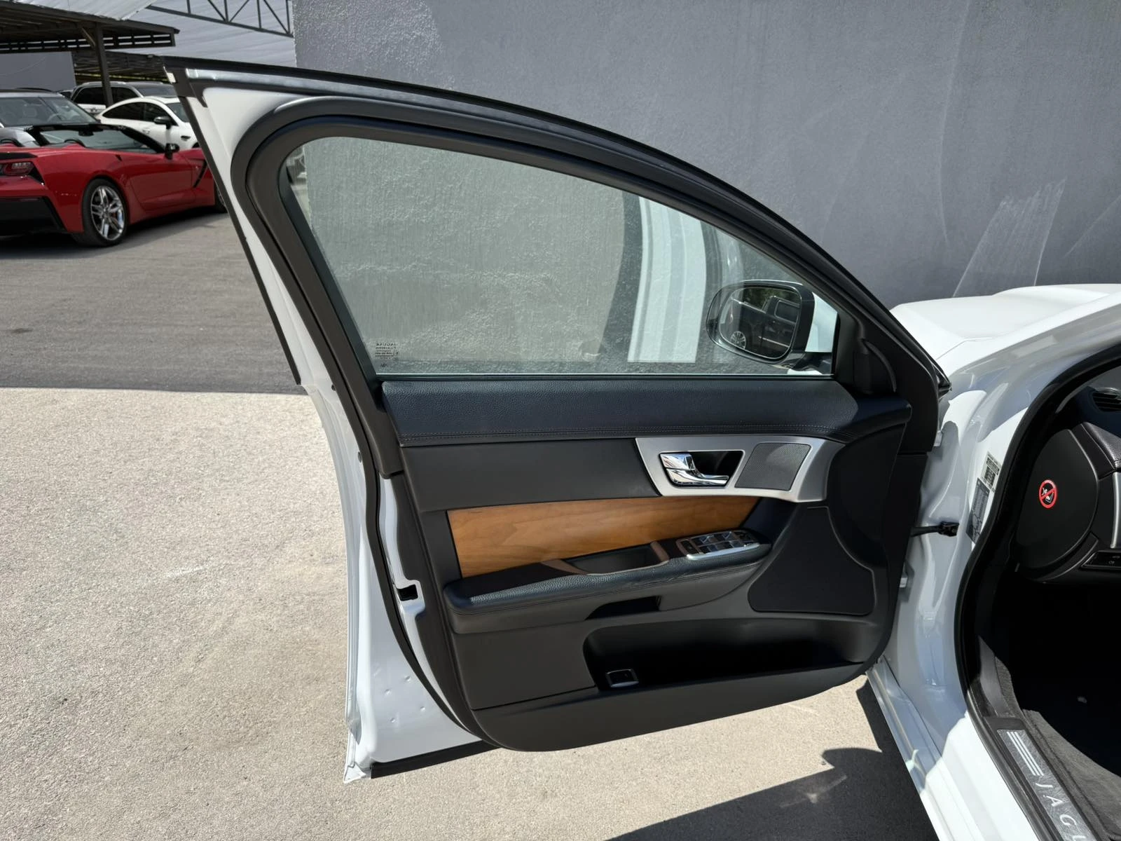Jaguar Xf 2.2d - изображение 8