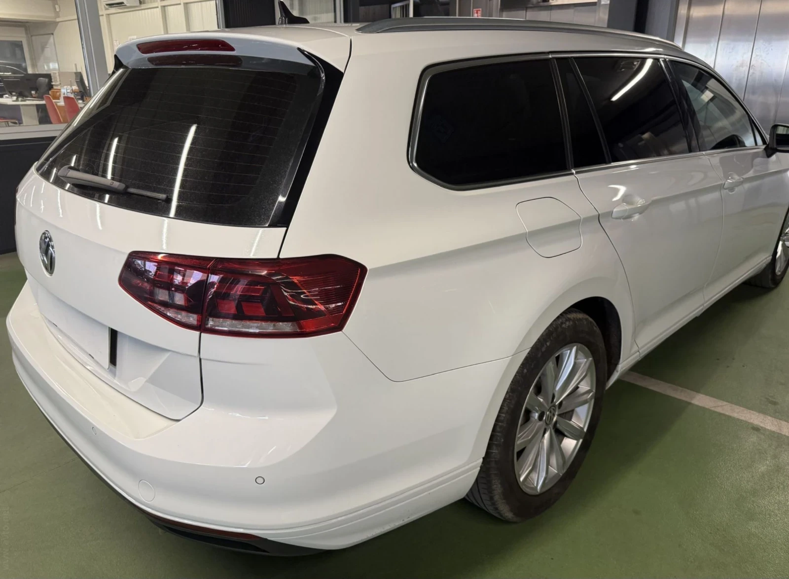 VW Passat 2.0 TDI 110KW.VARIANT.BMT.BUSINESS.LED.NAVI - изображение 4