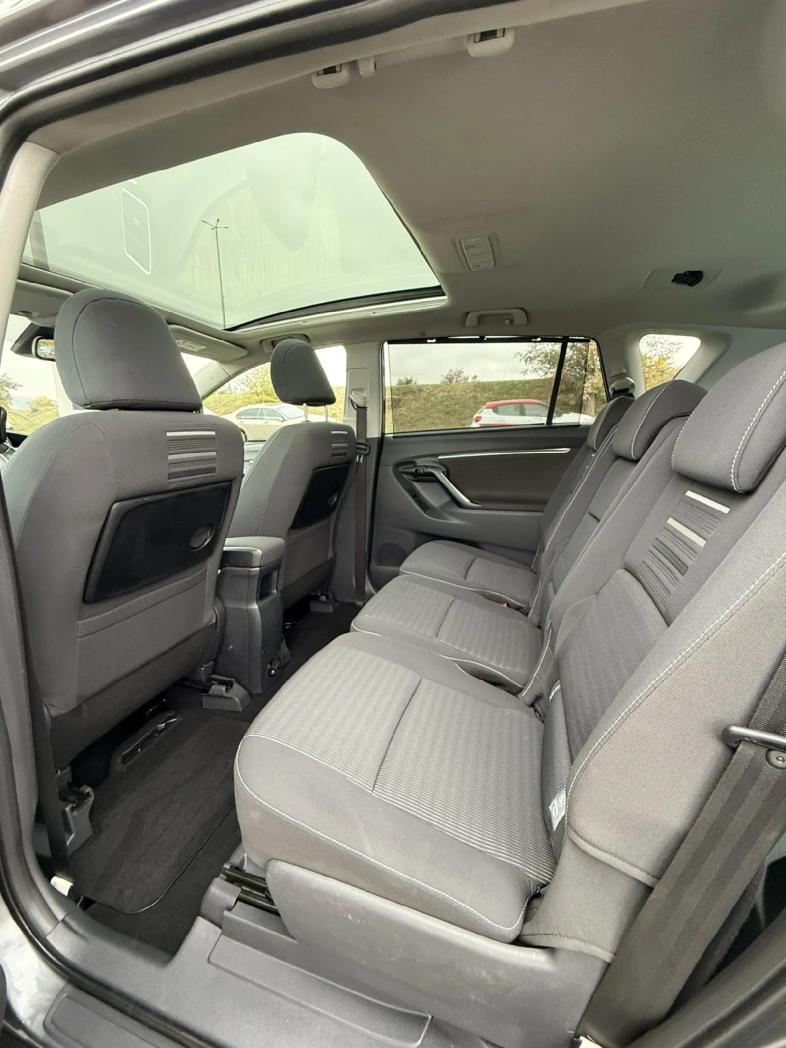 Toyota Corolla verso  68000   | Mobile.bg   12