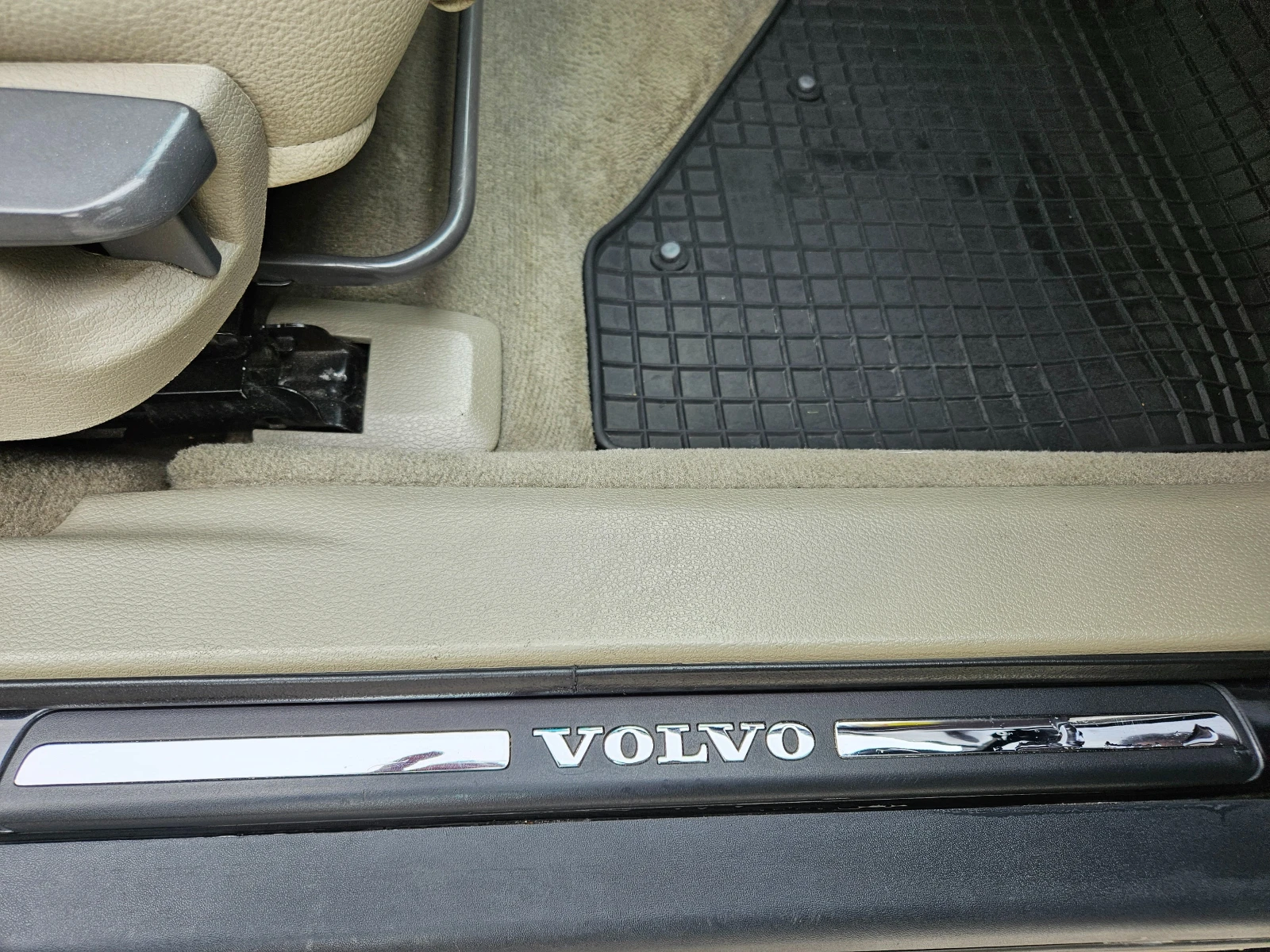 Volvo S60, снимка 12 - Автомобили и джипове - 54676499