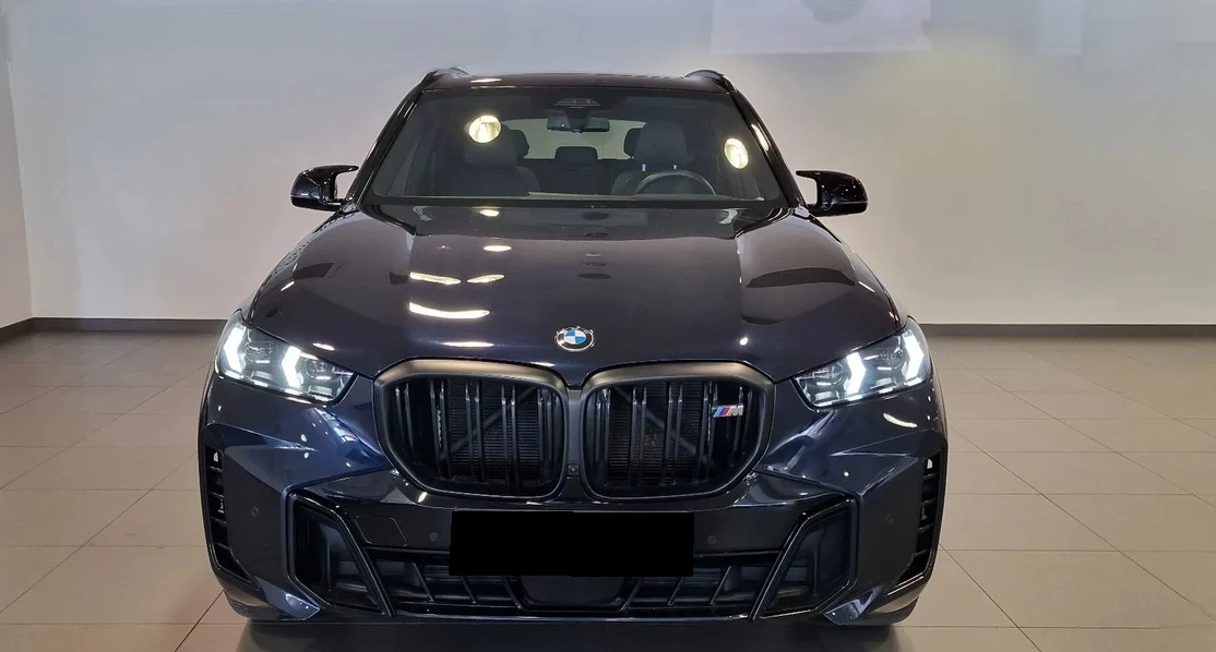 BMW X5M 60i xDrive