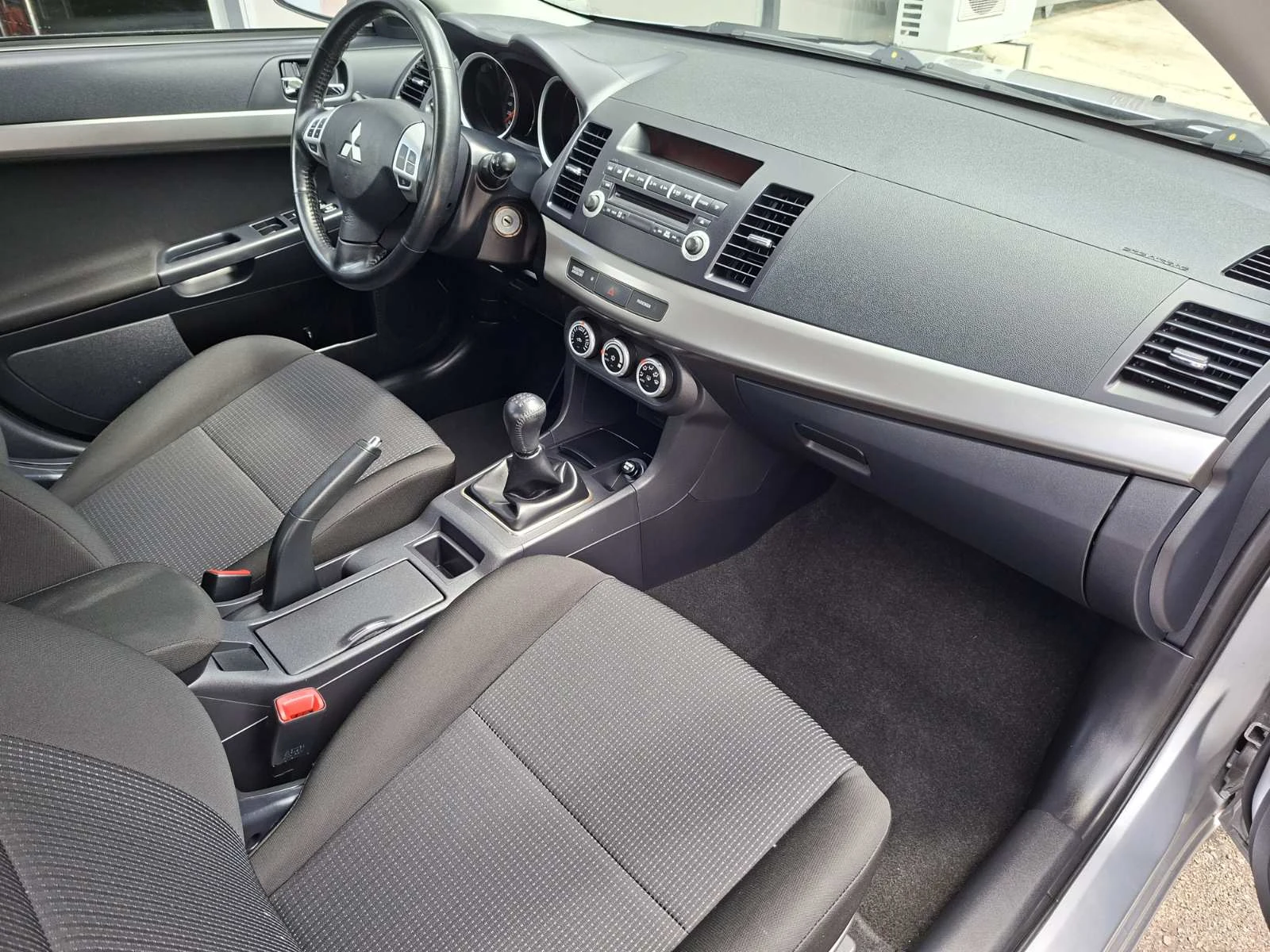 Mitsubishi Lancer 1.8 ������ | Mobile.bg � ����������� 9