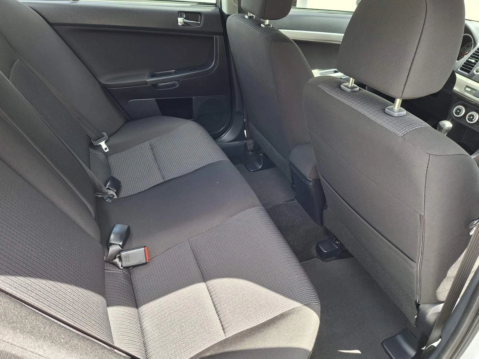 Mitsubishi Lancer 1.8 ������ | Mobile.bg � ����������� 13