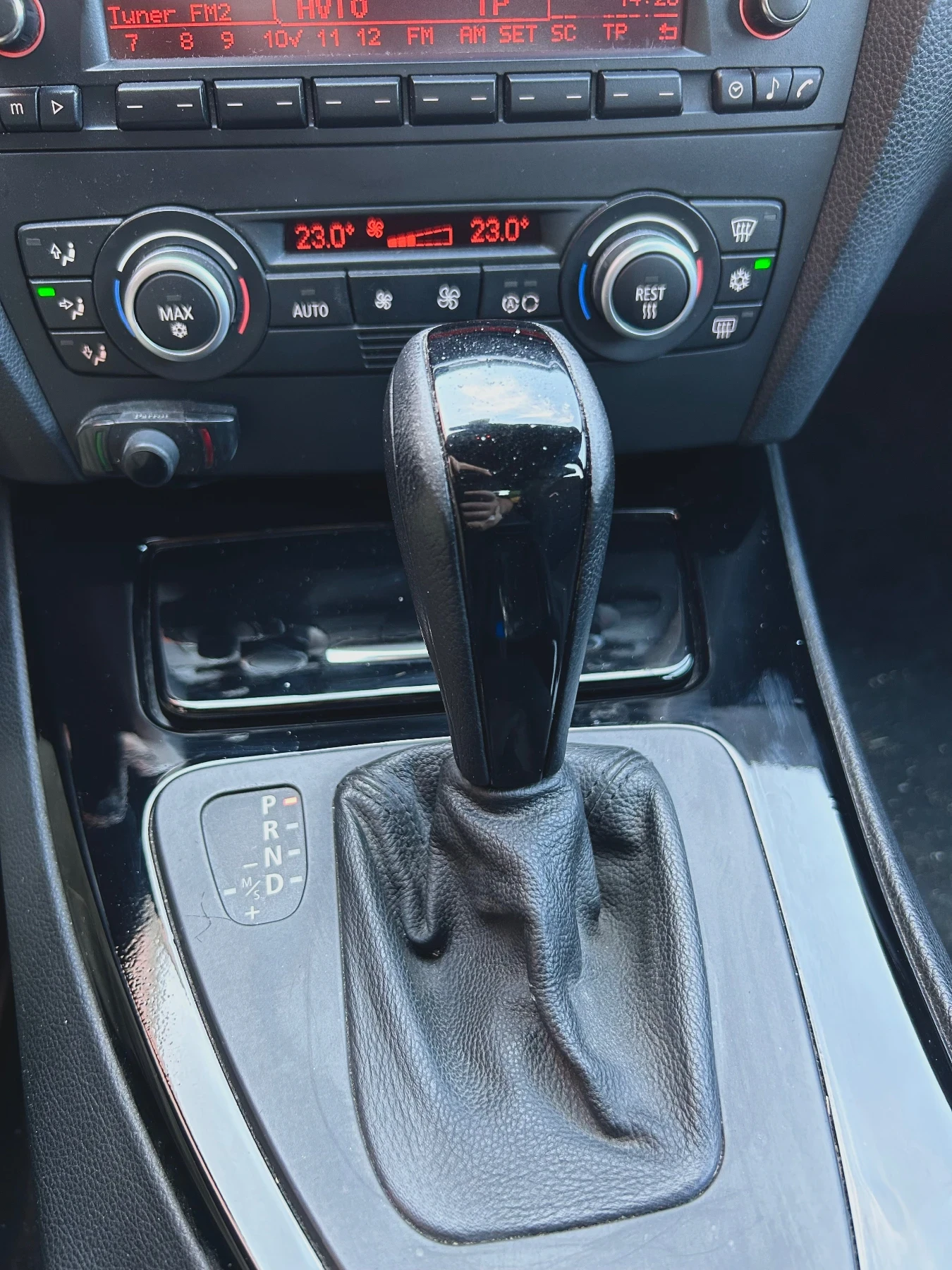 BMW 320 E91, снимка 10 - Автомобили и джипове - 54722138