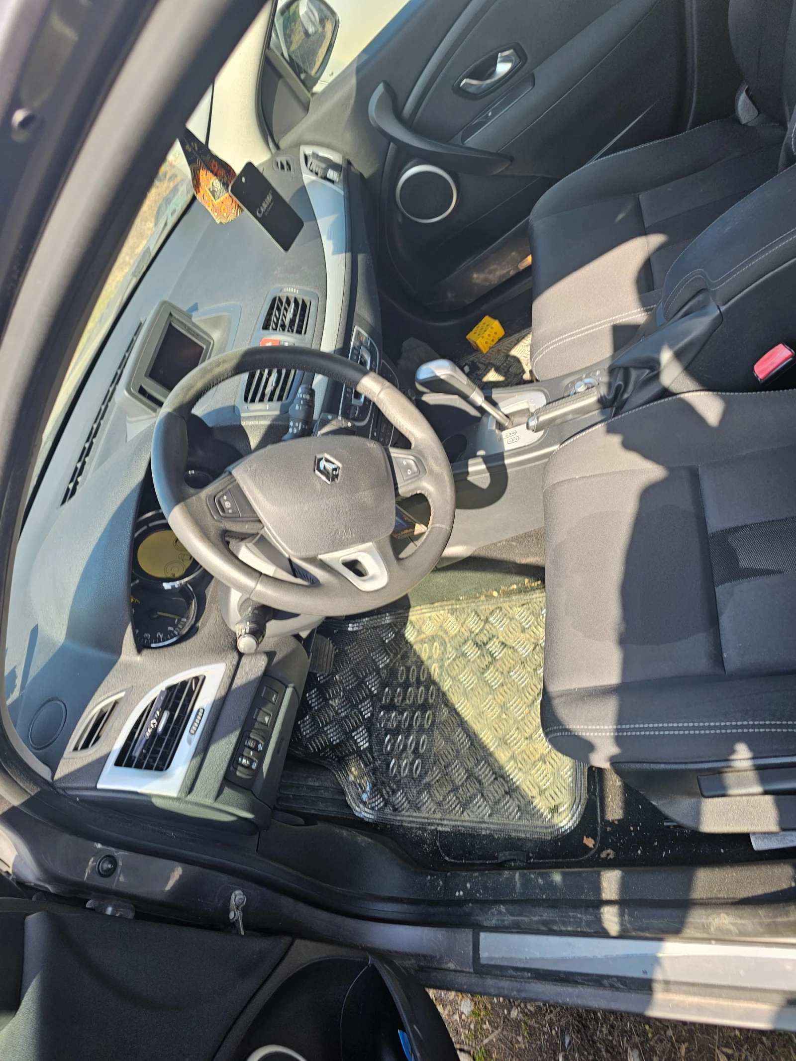 Renault Megane, снимка 3 - Автомобили и джипове - 54888833