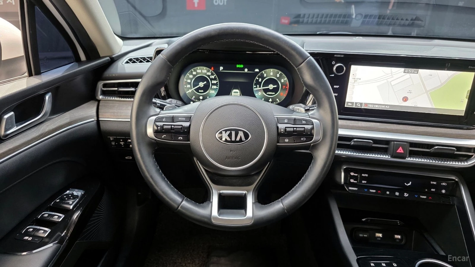 Kia K5 2.0 Noblesse* КОЖА* ОБДУХВ* НАВИ* 360, снимка 11 - Автомобили и джипове - 55577138