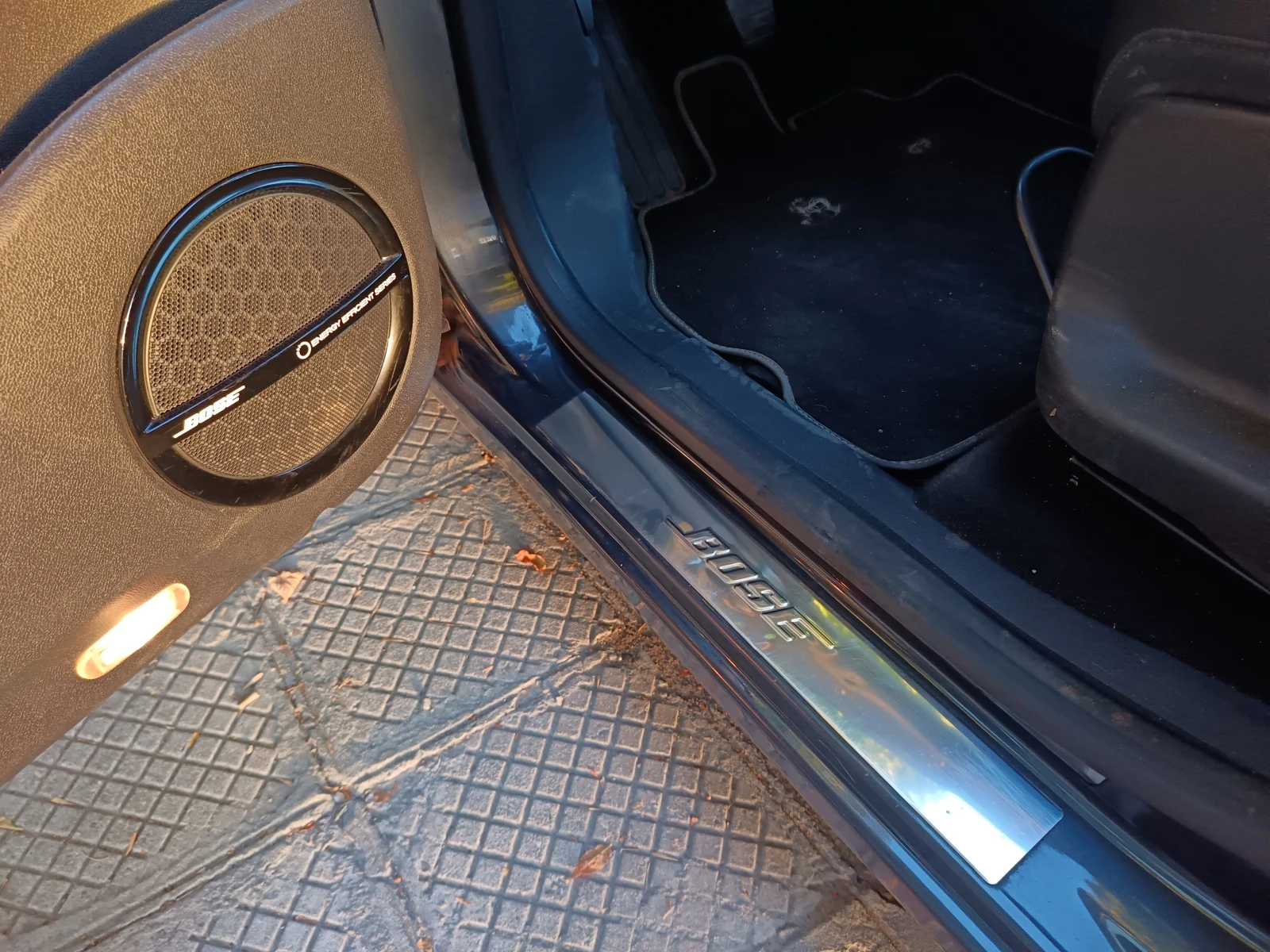 Renault Scenic 1.4 TCe, снимка 10 - Автомобили и джипове - 56345417