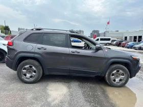 Jeep Cherokee * Trailhawk * CARFAX * ����� �� �����������  | Mobile.bg � ����� ������ 3