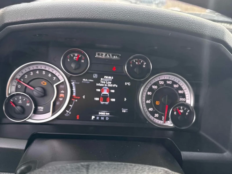 Dodge RAM 1500 * SLT * CARFAX * БЕЗ ПЪРВОНАЧАЛНА ВНОСКА, снимка 8 - Автомобили и джипове - 53023753