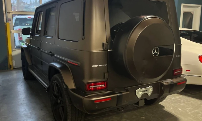 Mercedes-Benz G * AMG 63 * CARFAX * БЕЗ ПЪРВОНАЧАЛНА ВНОСКА, снимка 4 - Автомобили и джипове - 53047399