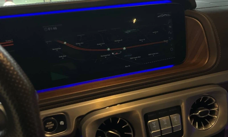 Mercedes-Benz G * AMG 63 * CARFAX * БЕЗ ПЪРВОНАЧАЛНА ВНОСКА, снимка 9 - Автомобили и джипове - 53047399