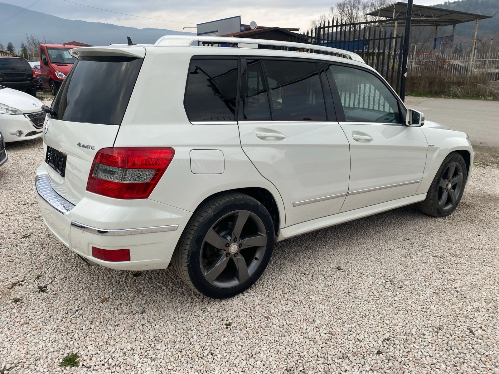 Mercedes-Benz GLK 2.2 Дизел, 4х4, Кожа, Навигация, ТОП - изображение 7