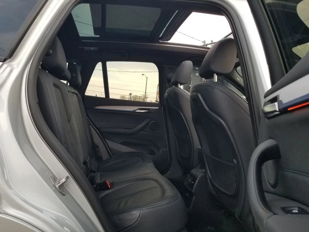 BMW X1 M-pkg* Xdrive* Head-Up Displey* Ambient ligh* Подг - изображение 7