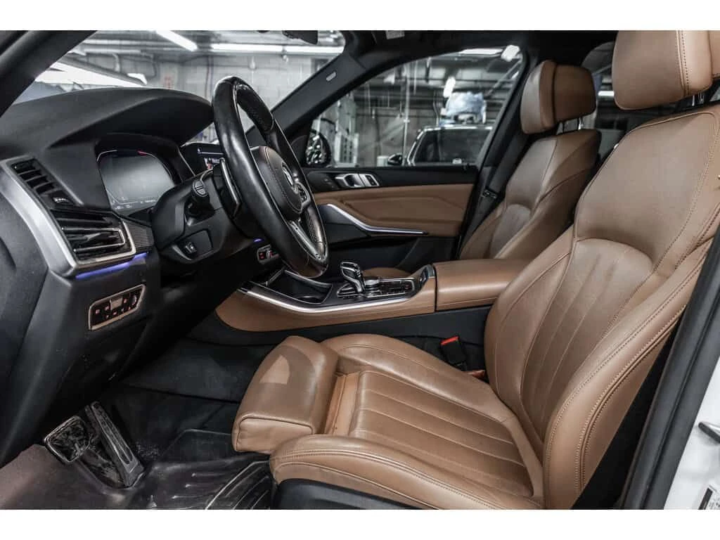 BMW X5 xDrive40i M-Sport Laser Air SUS CARFAX, снимка 11 - Автомобили и джипове - 53783416