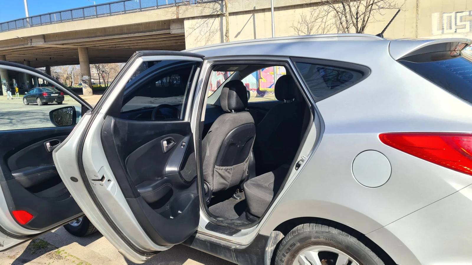 Hyundai IX35 1.7 CRDI, снимка 8 - Автомобили и джипове - 53861909