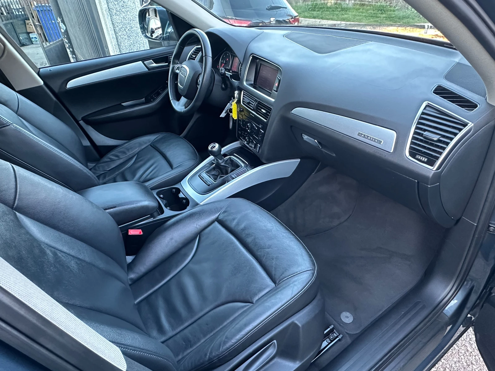 Audi Q5 2.0TDI-170k.s-4X4-LED-����-PDC-XENON-EURO5A-6��. | Mobile.bg � ����������� 9