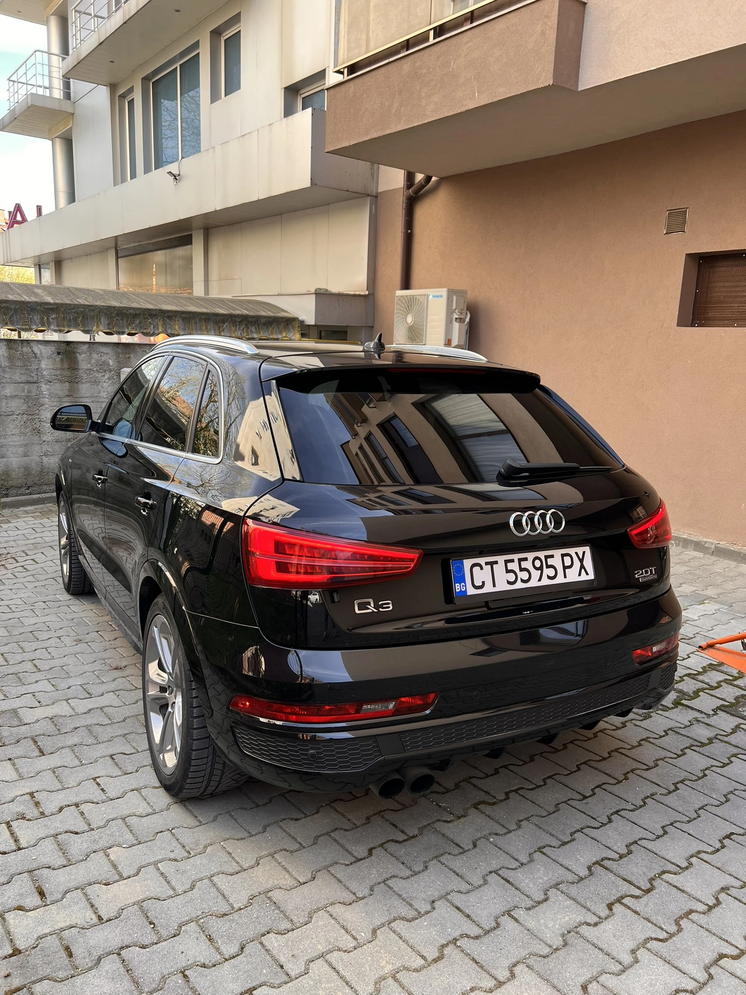 Audi Q3 2.0 TFSI PRESTIGE QUATTRO, снимка 2 - Автомобили и джипове - 54440358
