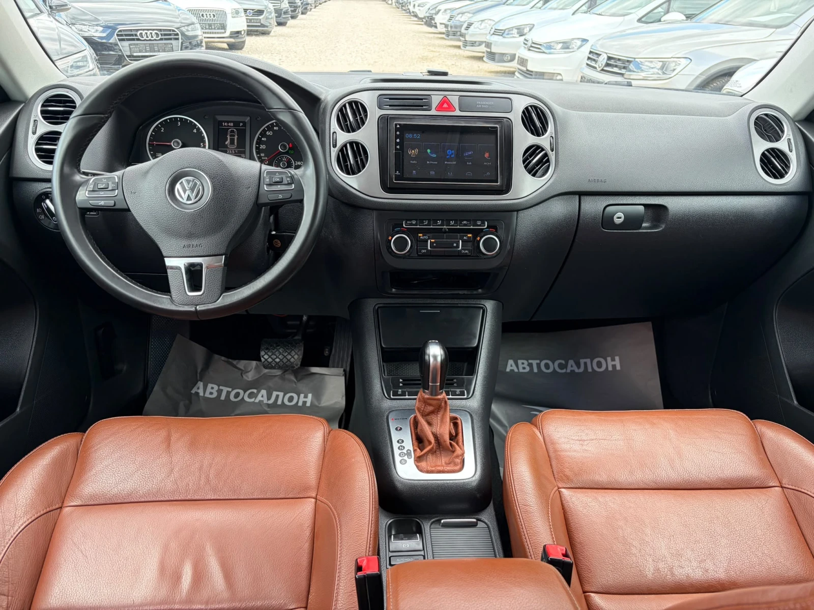 VW Tiguan 2.0TDI DSG 4x4 HIGHLINE KOJA, снимка 8 - Автомобили и джипове - 54896638