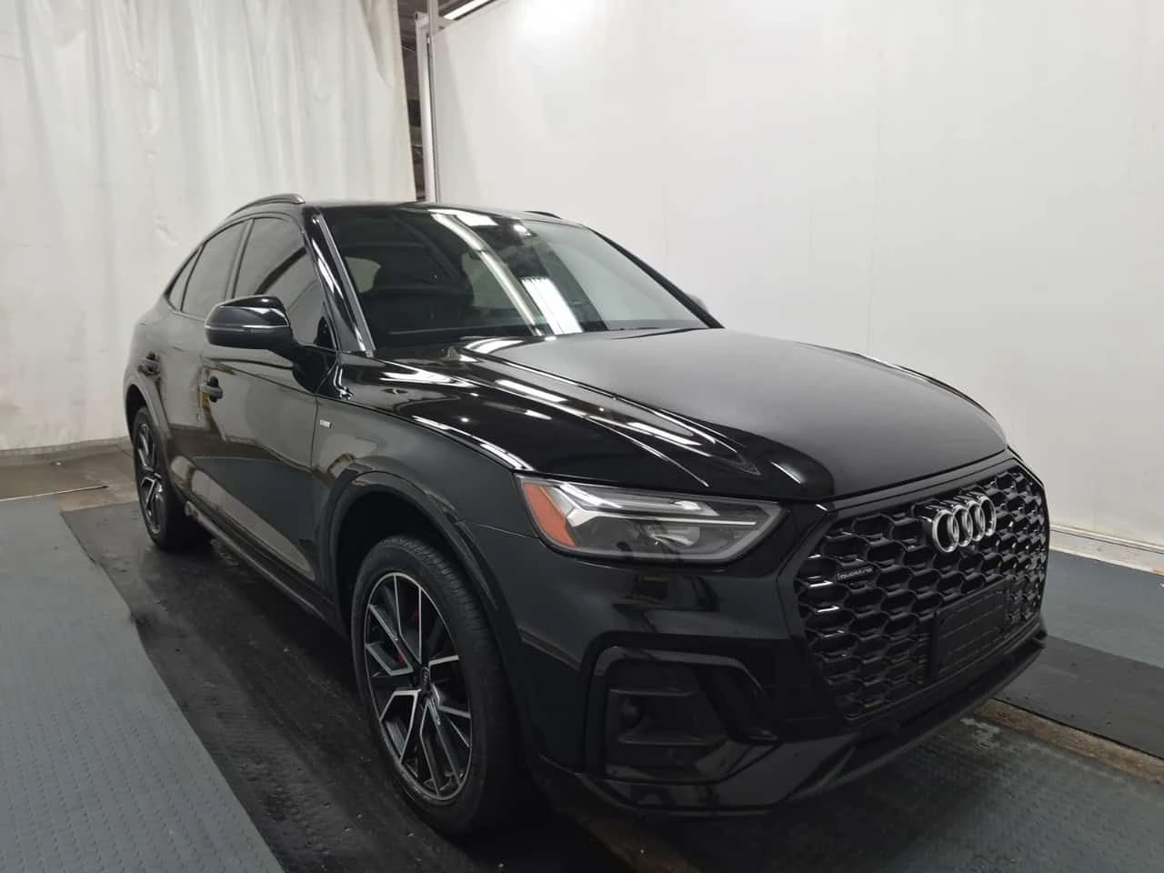 Audi Q5  S LINE PREMIUM /CARFAX/SPORTBACK, снимка 2 - Автомобили и джипове - 55143087