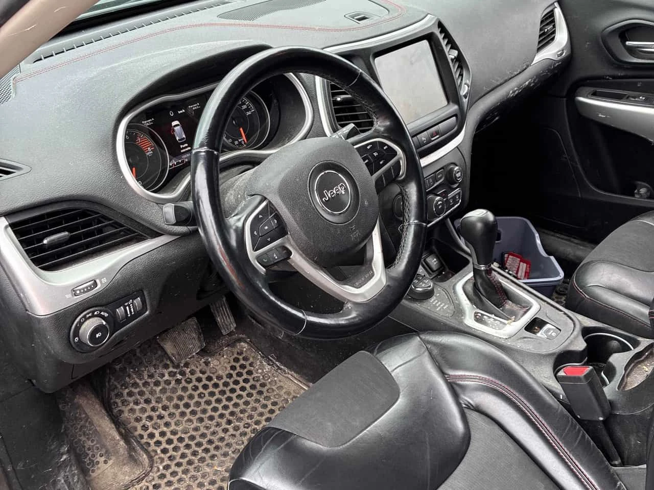 Jeep Cherokee * Trailhawk * CARFAX * ОПЦИЯ ЗА ФИНАНСИРАНЕ , снимка 5 - Автомобили и джипове - 55623909