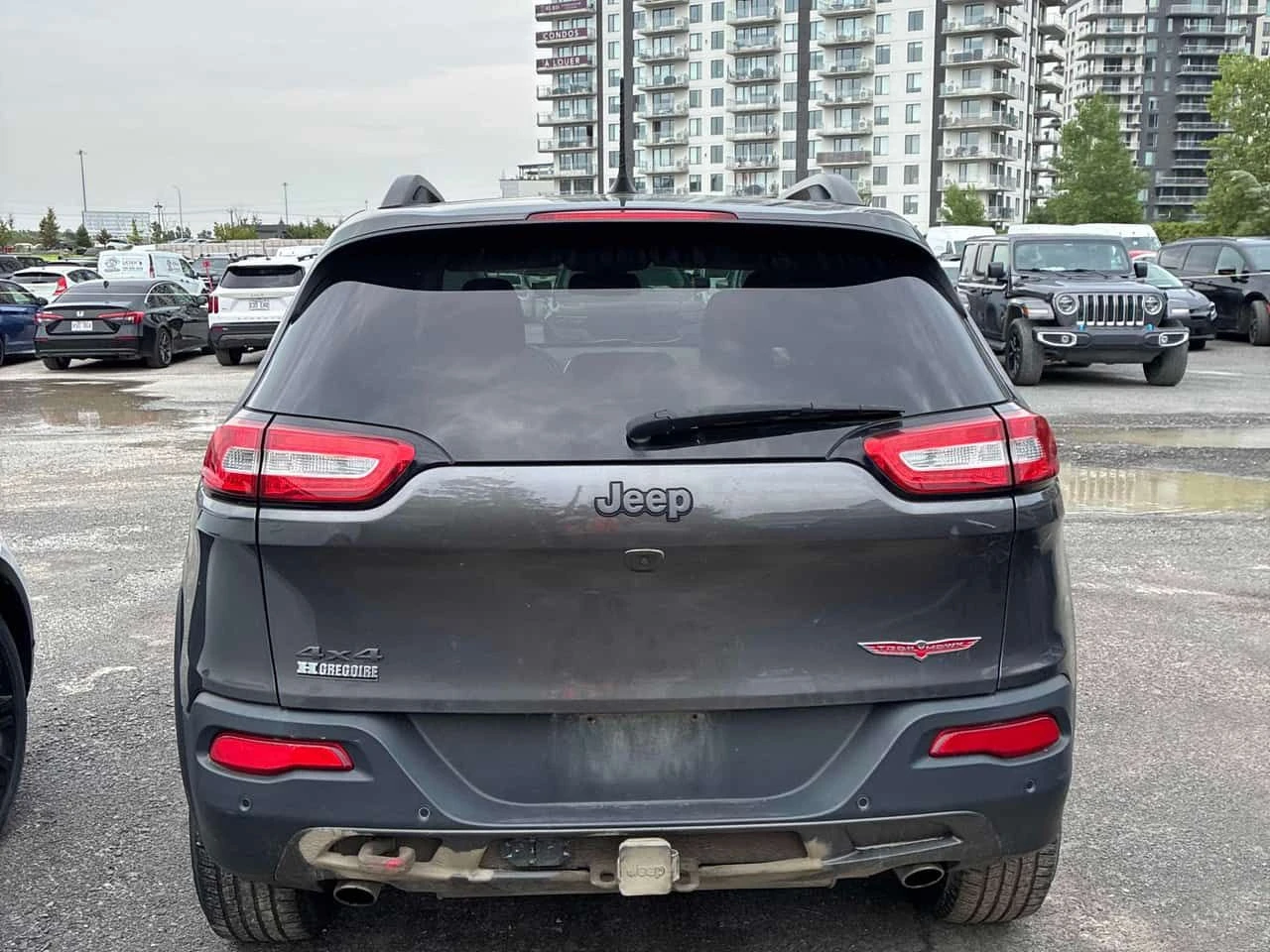 Jeep Cherokee * Trailhawk * CARFAX * ОПЦИЯ ЗА ФИНАНСИРАНЕ , снимка 4 - Автомобили и джипове - 55623909