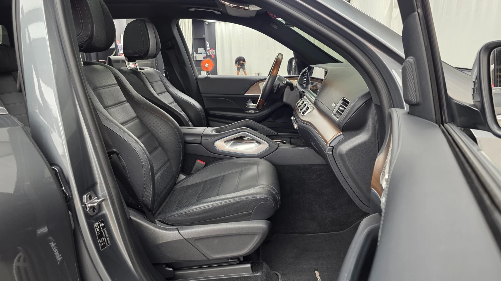 Mercedes-Benz GLS 400 d, снимка 13 - Автомобили и джипове - 55786353