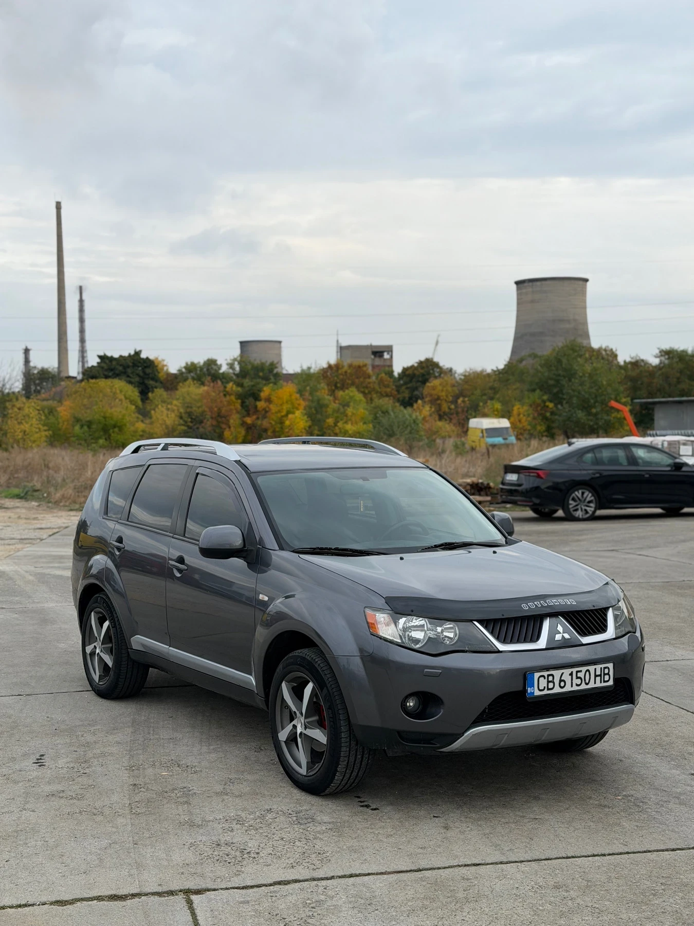 Mitsubishi Outlander, снимка 3 - Автомобили и джипове - 56464692