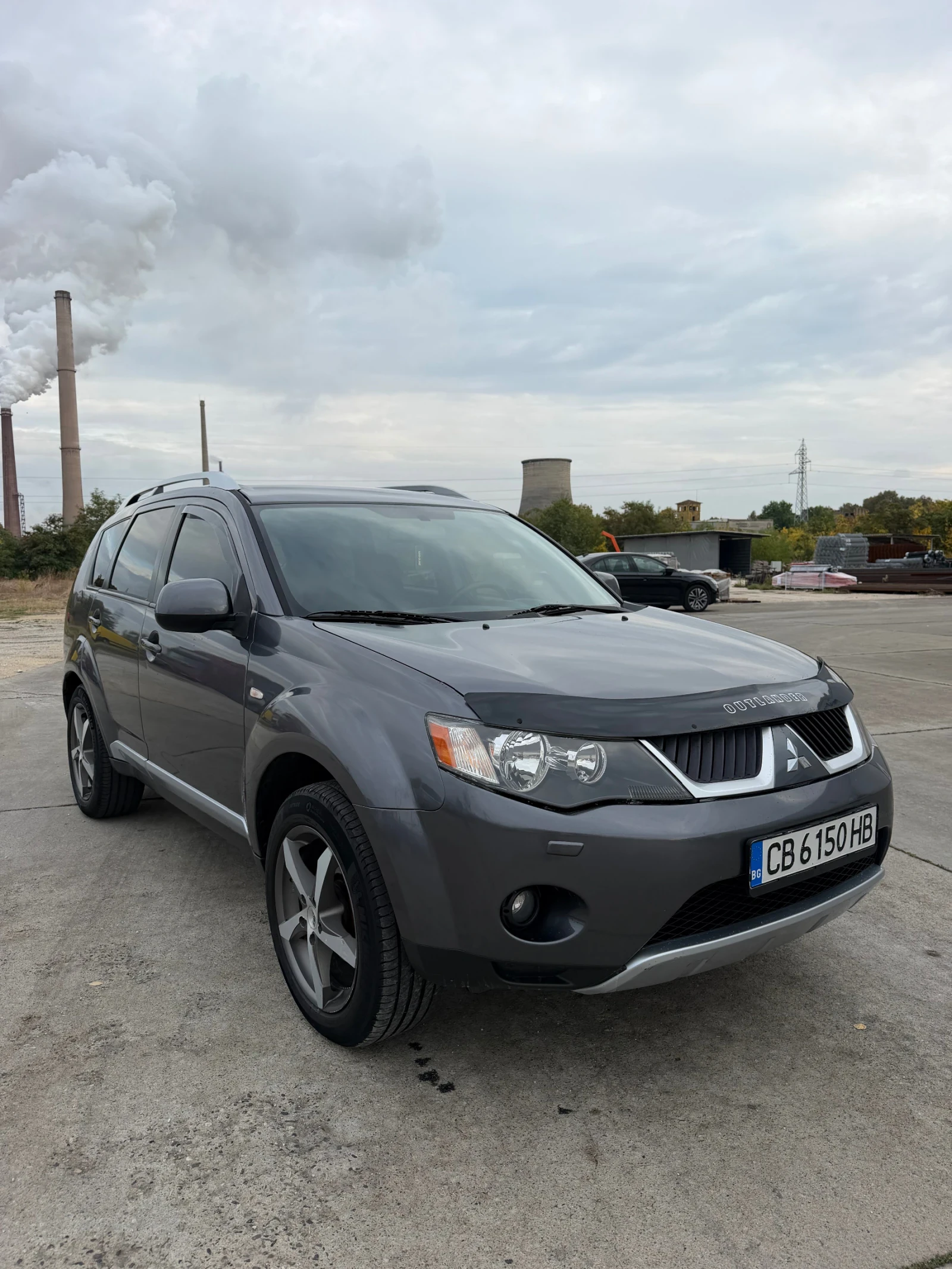 Mitsubishi Outlander, снимка 7 - Автомобили и джипове - 56464692