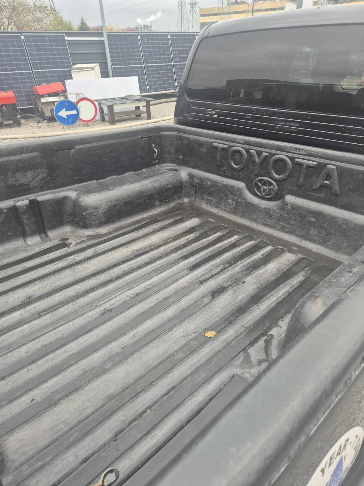 Toyota Hilux 3.0d, снимка 4 - Автомобили и джипове - 56657706