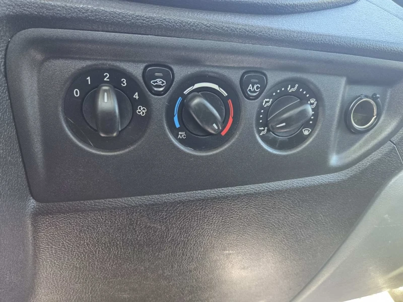 Ford Transit 2.2, снимка 10 - Бусове и автобуси - 52330155