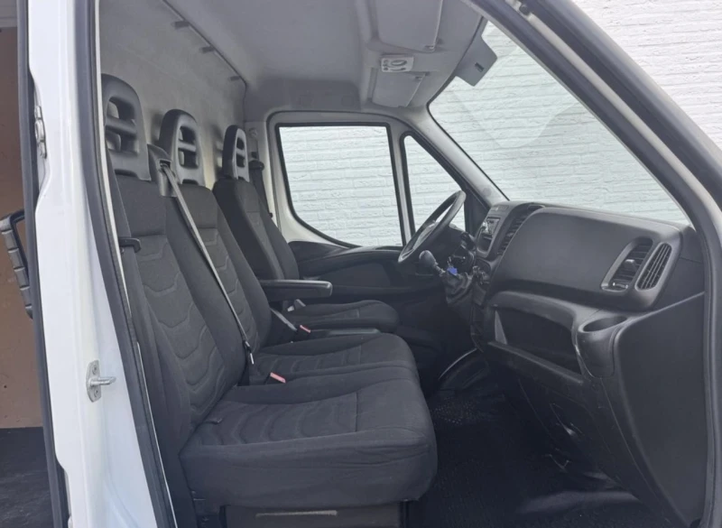 Iveco Daily 35S13V 2.3 , H3 L , КЛИМА , ТЕМПОМАТ , 225.000КМ, снимка 12 - Бусове и автобуси - 52844772