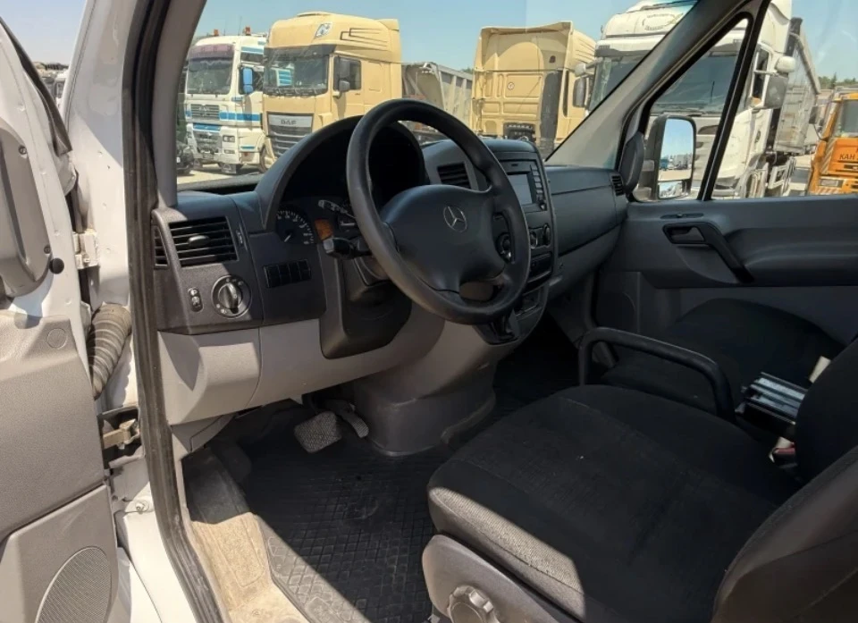 Mercedes-Benz Sprinter 519 , 4x4 , Бордови 5.50 м. Каросерия, снимка 13 - Бусове и автобуси - 50788787