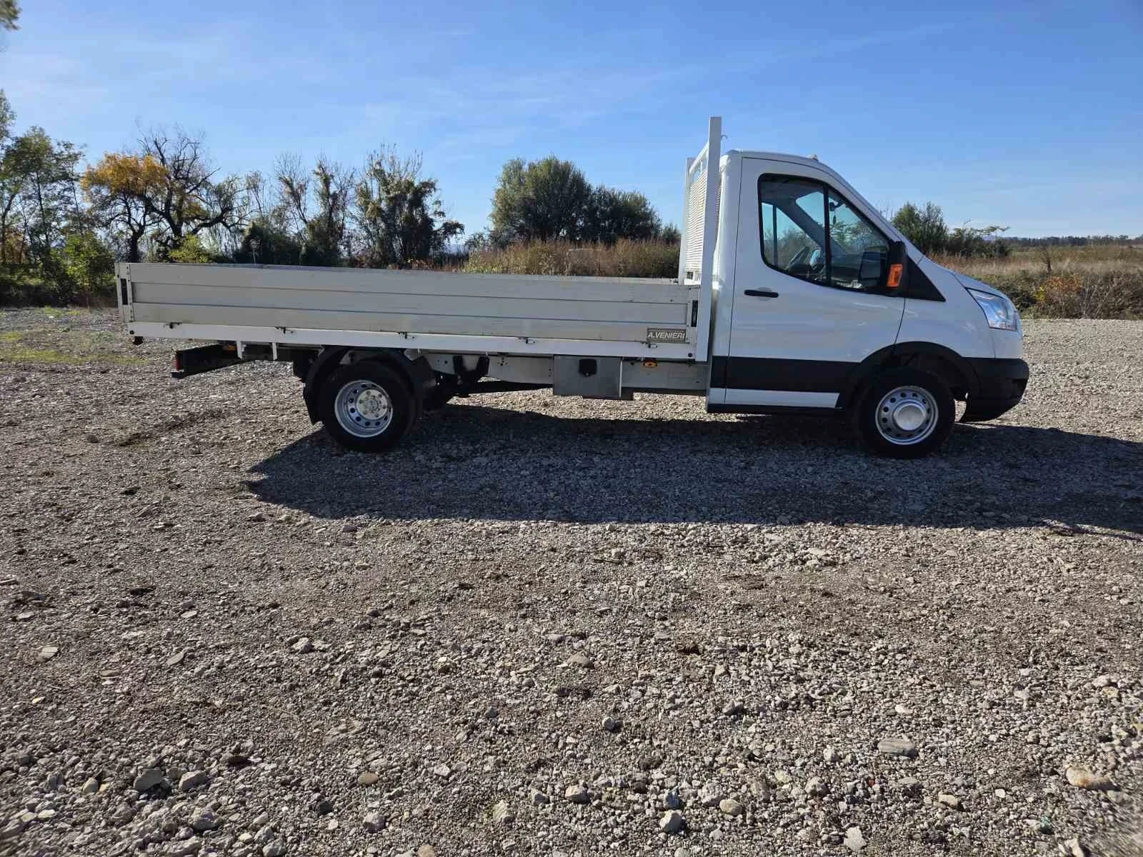 Ford Transit 2.2 - изображение 4