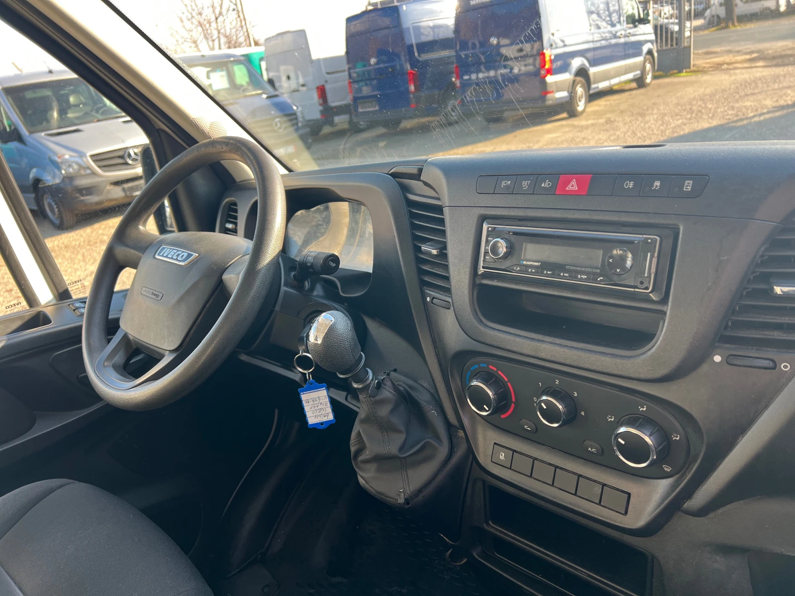 Iveco Daily 35S13V 2.3 , H3 L , ����� , �������� , 225.000�� | Mobile.bg � ����������� 13