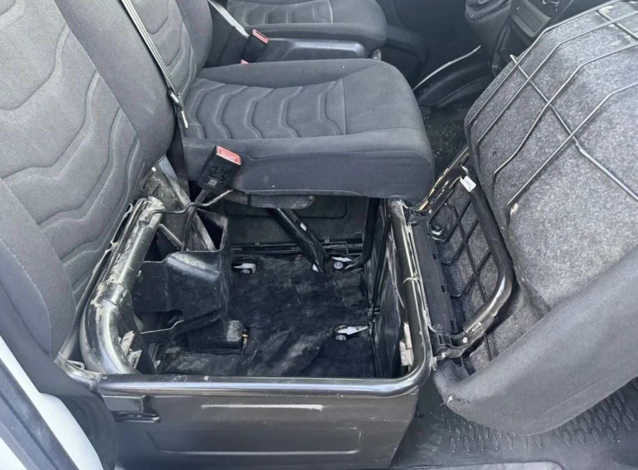 Iveco Daily 35S13V 2.3 , H3 L , КЛИМА , ТЕМПОМАТ , 225.000КМ - изображение 9