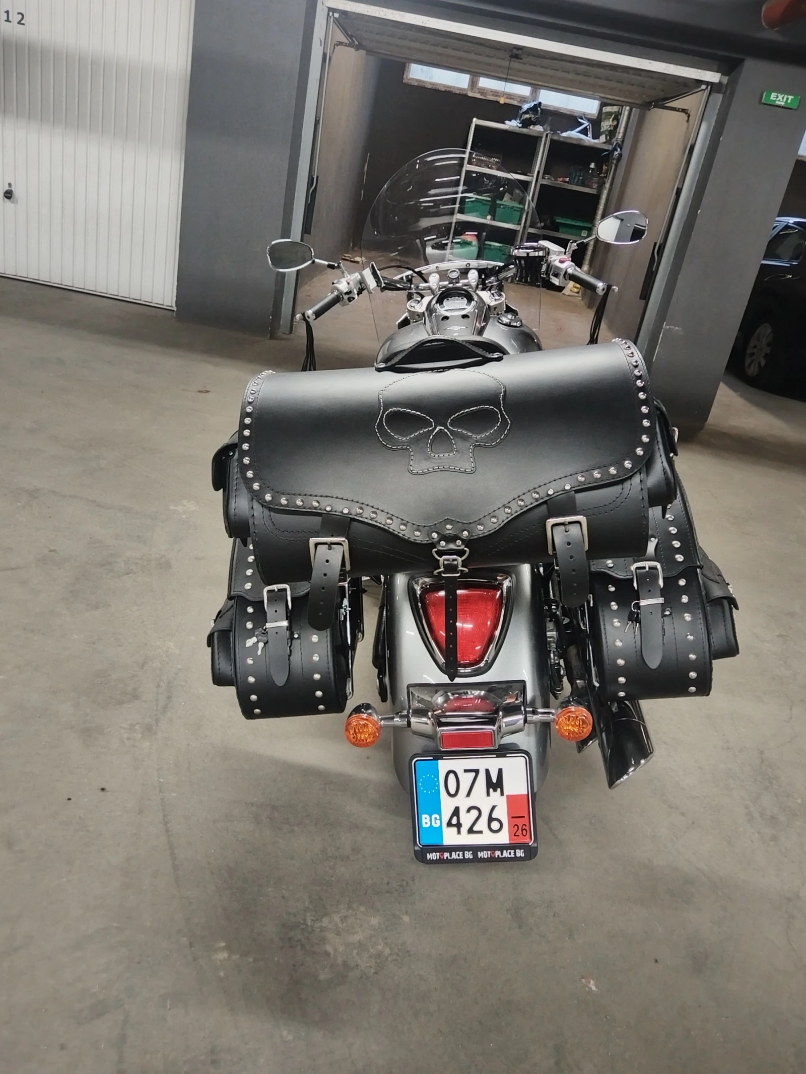 Suzuki Intruder VLR1800, снимка 12 - Мотоциклети и мототехника - 55831778