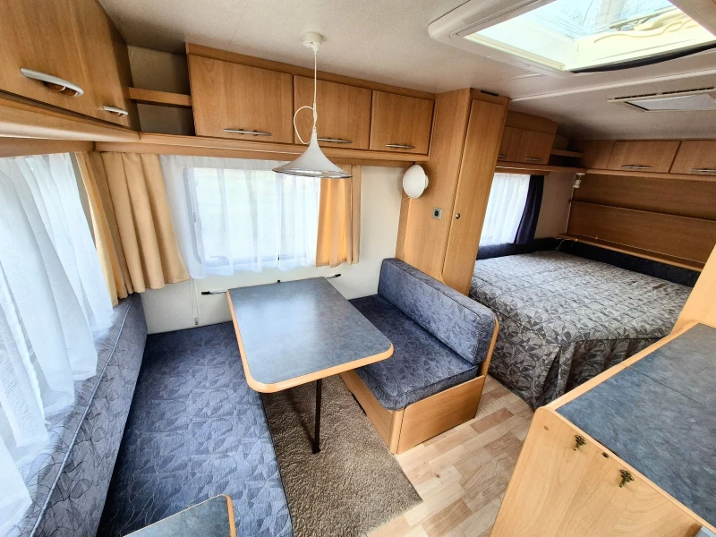 Каравана Adria ALTEA 432 PX // ФОРСЕЛТ// WC //ФРЕНСКА СПАЛНЯ //, снимка 5 - Каравани и кемпери - 51628739