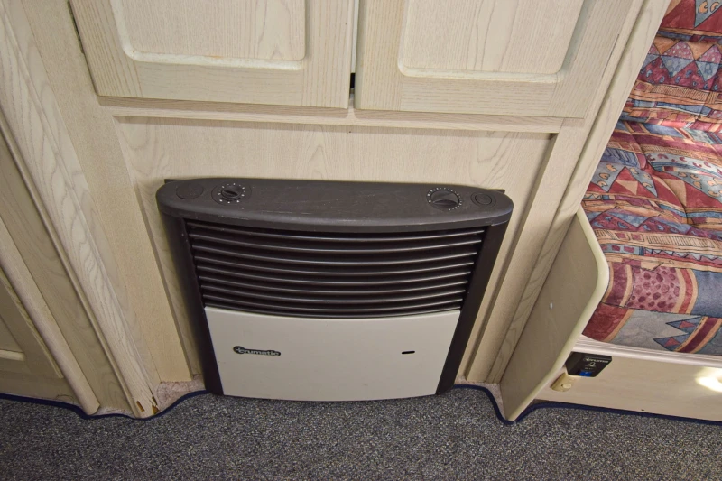 Каравана Sprite Super 390 EK/ Форселт, снимка 14 - Каравани и кемпери - 52616739