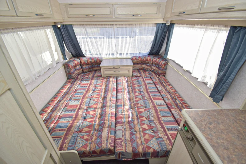 Каравана Sprite Super 390 EK/ Форселт, снимка 6 - Каравани и кемпери - 52616739