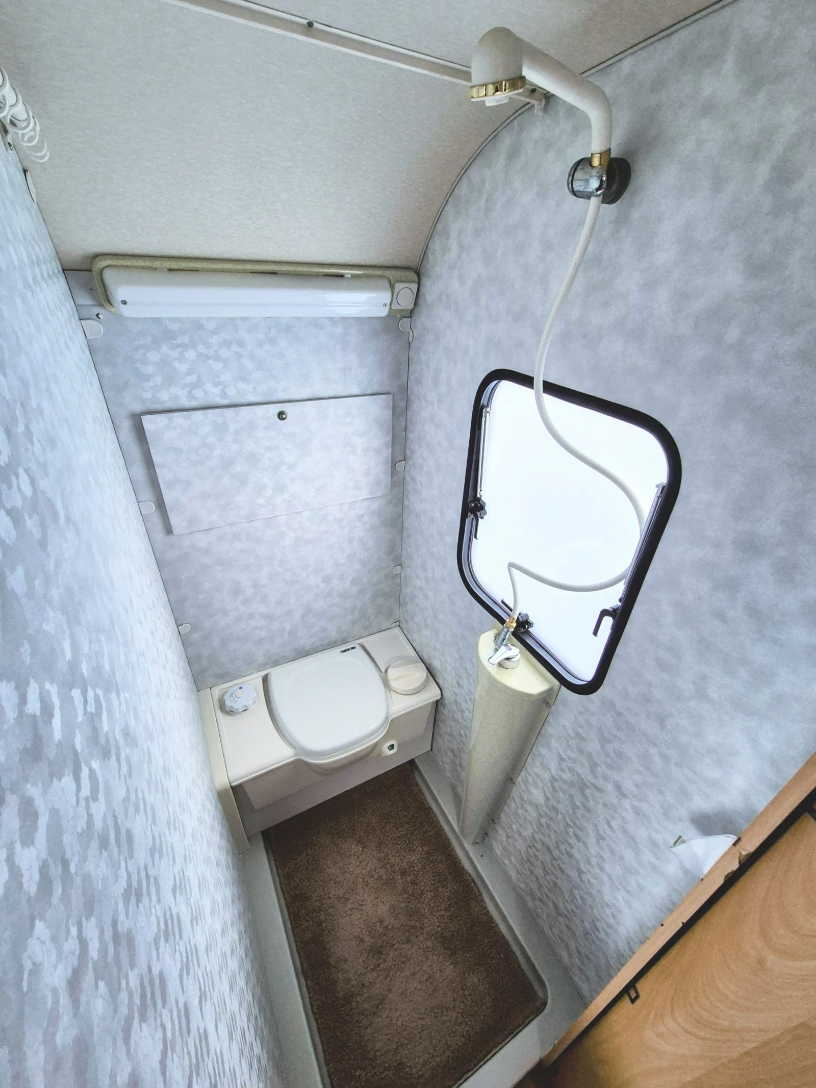 Каравана Adria ALTEA 432 PX // ФОРСЕЛТ// WC //ФРЕНСКА СПАЛНЯ // - изображение 10
