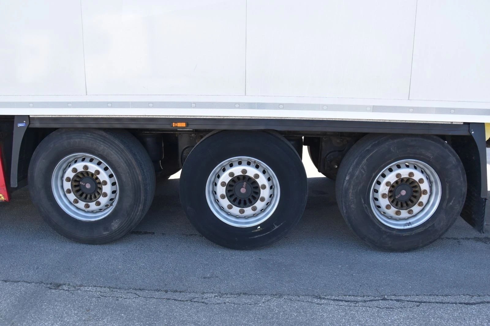 Полуремарке Krone, снимка 15 - Ремаркета - 54323299