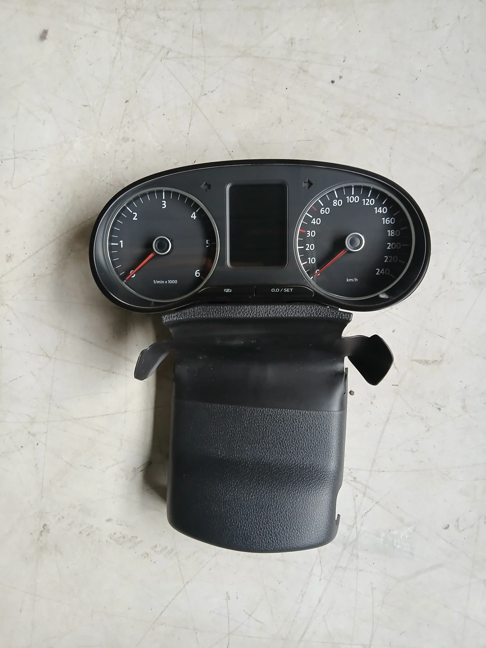 6R0 920 861F километраж VW Polo 1.6tdi 2012г 