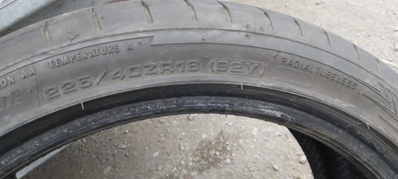 Гуми Летни 225/40R18, снимка 8 - Гуми и джанти - 33067736