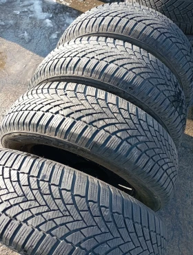 Гуми Зимни 225/65R17, снимка 3 - Гуми и джанти - 48713838