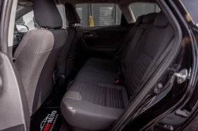 Toyota Auris 1.8 Hybrid Facelif Black Edition! ТОП! С ГАРАНЦИЯ!, снимка 11