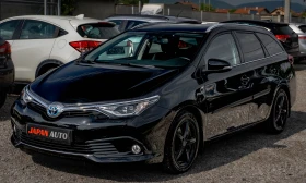 Toyota Auris 1.8 Hybrid Facelif Black Edition! ТОП! С ГАРАНЦИЯ!, снимка 1